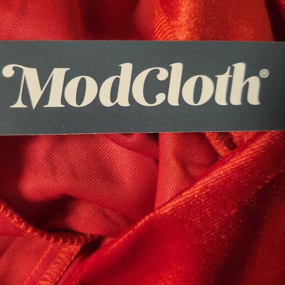 ModCloth Loving the Lux Life Red Velvet Wide-Leg Flare Pants Hippie Festival - S - Picture 4 of 7